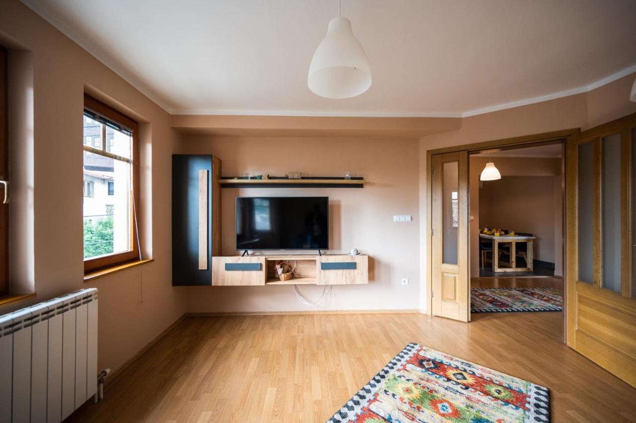 Spacious & Modern Apartments- Old Town サラエヴォ エクステリア 写真
