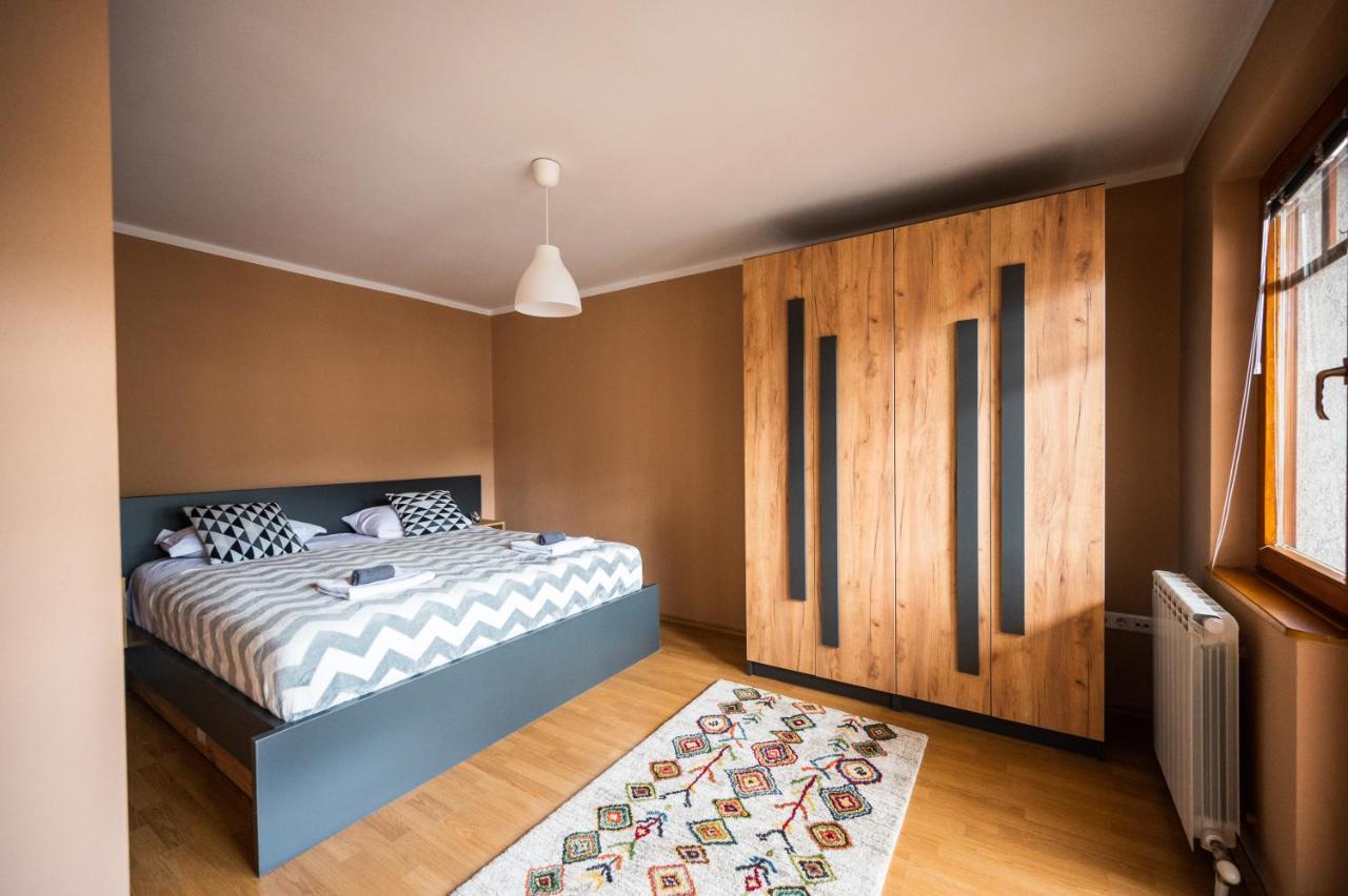 Spacious & Modern Apartments- Old Town サラエヴォ エクステリア 写真